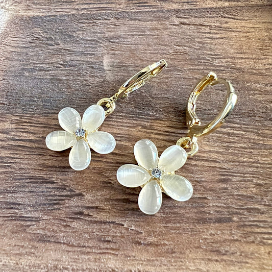 Cream Flower Drop Earrings